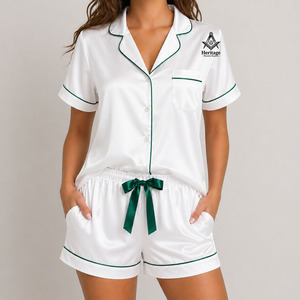 Conjunto de Pijama Personalizado HMR Alpha Kapa, Satinado y Bordado, de Alta Calidad, Transpirable, Ropa Griega, Conjunto de Pijama para Mujer Alpha Kapa - Product Image 1