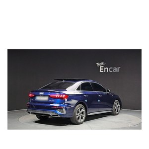 Audi A3 40 TFSI Premium 2023 con Volante a la Izquierda, Estándar de Emisiones Euro V, Cámara Trasera, 10,411 km - Product Image 2