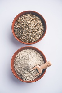 Farine de millet perlé biologique (Bajra Atta) |   Farine de céréales complètes sans gluten et riches en fibres - Product Image 6