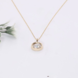 TULSIYA JEWELS Collier Pendentif Solitaire en Or Jaune avec Diamant de Laboratoire Ovale Sertie en Bezel, Chaîne Câble, Bijoux Fins Minimalistes Personnalisables - Product Image 3