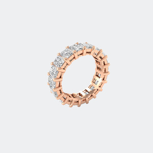 Anillo de eternidad completo con diamantes de corte radiante de 4.60 quilates y engaste de puntas - Product Image 5