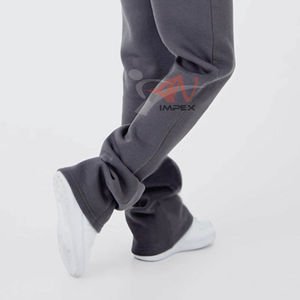 Nouveauté : Ensembles de survêtements 2 pièces de haute qualité à faible MOQ, vente en gros, dernier design, survêtements pour hommes avec logo personnalisé imprimé - Product Image 4