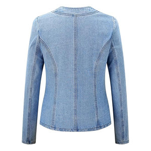 เสื้อแจ็คเก็ตยีนส์ประดับมุกสำหรับผู้หญิง แขนยาว ไม่มีปก แต่งหมุด  ทรงสั้น มีกระเป๋าเก๋ไก๋ ดูหรูหรา - Product Image 2