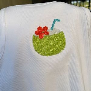 T-shirt en coton blanc avec broderie florale perlée et ornée de perles, artisanat fait main - Product Image 5