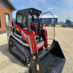Chargeuse compacte hydraulique Takeuchi TL6R fiable, capacité de 2 à 5 tonnes, avec godet à roulement, en stock - Product Image 6