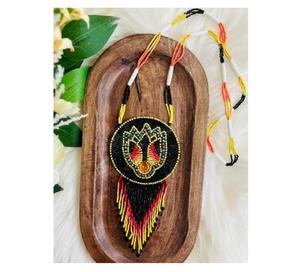 Conjunto de Joyería Artística Tradicional con Collar y Pendientes de Cuentas, Diseñado para un Estilo Étnico - Product Image 3