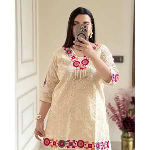 Conjunto de mujer de diseñador superior e inferior con trabajo de hilo - Product Image 2