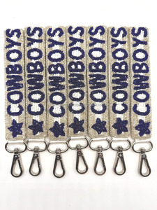 พวงกุญแจลูกปัดทำมือแบบกำหนดเอง สายคล้องข้อมือแบบมีอักษรย่อส่วนตัว จี้กระเป๋าสำหรับผู้หญิงและเด็กผู้หญิง น้ำหนักเบา อุปกรณ์ตกแต่งกระเป๋า DIY - Product Image 5