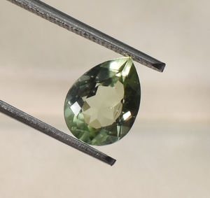 Améthyste verte de laboratoire Poire à facettes Pierres précieuses calibrées Pierres taillées en tailles 10X7mm 12X9mm 14X10mm 16X12mm - Product Image 5