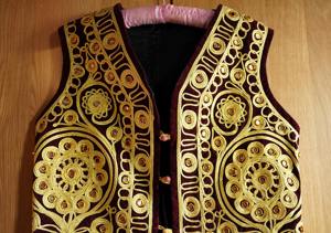 Chaleco Tribal Kuchi Tradicional Afgano para Hombre, Terciopelo Verde Esmeralda con Monedas Auténticas, Bordado a Mano con Espejos, Estilo Étnico Folclórico - Product Image 2