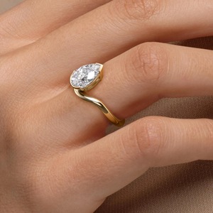 แหวนเพชรรูปลูกแพร์2.00 CT _ 14K ก้านเกลียวสีทอง - Product Image 2