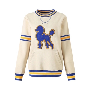 เสื้อสเวตเชิ้ตคอกลม Sigma Gamma Rho Poodle Chenille ปักลายตัวอักษรกรีกแบบกำหนดเองสำหรับผู้หญิง ผ้าฟลีซ สวมใส่สบาย - Product Image 2
