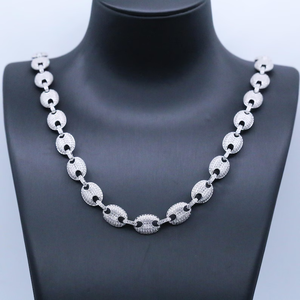 Cadena con colgante de moissanita con corte brillante redondo VVS, plata de ley 925, engaste hecho a mano, para fiestas y bodas. - Product Image 3