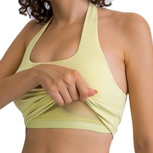 Débardeur de sport court plissé multicolore pour femme, doux pour la peau et respirant, camisole de yoga et de fitness avec logo frontal, à porter à l'intérieur et à l'extérieur - Product Image 2
