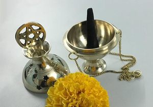 Luxury Arabic <b>Bakhoor</b> Incense Burner with Premium Finish for <b>Oud</b> Chips Enhancing Home Fragrance and Elegant Interior Appeal - Product Image 6