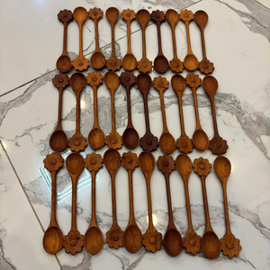 Cuchara de Alimentación para Bebés de Madera Natural, Segura y Suave, Hecha a Mano, Pequeña, para el Aprendizaje y Entrenamiento de Niños Pequeños, Exportador Mayorista - Macy - Product Image 6