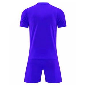 ชุดฟุตบอลชายปรับราคาได้ ผ้าไม่ยับ คุณภาพพรีเมียม ระบายอากาศได้ดี น้ำหนักเบา สวมใส่สบาย - Product Image 3