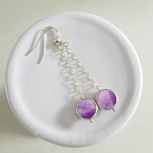 Boucles d'oreilles pendantes en forme de pièce de monnaie en améthyste, pierre précieuse naturelle violette, plaqué or rose, bijoux faits à la main pour femmes - Product Image 4