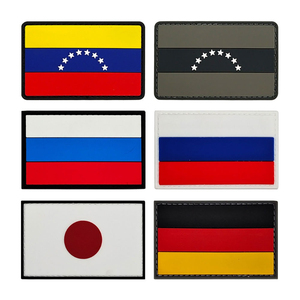 Fournisseur d'accessoires de marquage en patchs de caoutchouc PVC pour les sacs de sport, les vêtements de mode et les marchés promotionnels mondiaux - Product Image 1