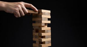 Craft Emporium Exports – Jeu de dominos d'intérieur éco-responsable, fait main, au design traditionnel, avec tuiles en bois de palissandre indien et échecs en bois - Product Image 3