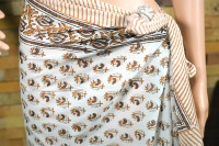 Sarong en coton imprimé à la main, robe de bain, tenue de plage, jupe paréo, vêtements d'été bohèmes faits à la main en Inde, 1 pièce