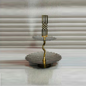 Soporte de Pastel de Metal de 2 Niveles de Lujo, Diseño Martillado, Platos Plateados Oscuros con Base de Metal Ornamentada, Ideal para Catering de Alta Gama - Product Image 3