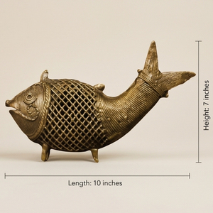 Figurine de poisson courbée en laiton Dhokra de style antique de qualité supérieure pour la décoration de la maison et du bureau à prix de gros - Product Image 3