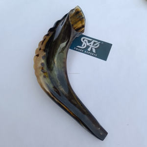 Shofar de Cuerno de Carnero Hecho a Mano de Alta Calidad, Instrumento Religioso Judío Natural, Acabado Pulido Ecológico para Rituales de Oración - Product Image 3