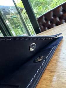 Cartera de Cuero Genuino de Lujo Hecha a Mano, Resistente al Agua, Ligera, para Comprobantes de Restaurante, Suministro Profesional para Restaurantes, Venta al por Mayor - Product Image 2