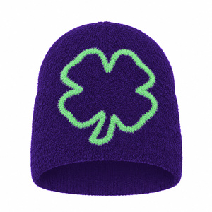 Bonnet d'hiver personnalisé trèfle à quatre feuilles, bonnet en tricot doux et moelleux, chaud pour l'extérieur, bonnet porte-bonheur trèfle, mode unisexe streetwear - Product Image 1