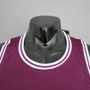 Camiseta de Baloncesto Personalizada para Hombre, Transpirable, Antibacteriana, 100% Poliéster, Manga Corta, Alta Calidad, Venta al Por Mayor - Product Image 3