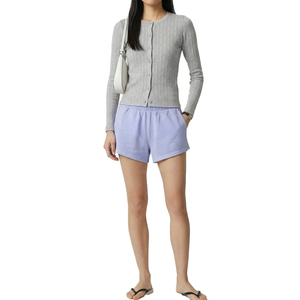 Shorts de sport pour femme en molleton de coton 450 GSM, teint en pièce, personnalisés, de qualité supérieure, style vintage, avec logo brodé, streetwear personnalisé - Product Image 5