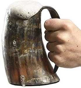 Mug en corne poli fait main, écologique, d'inspiration viking, style art populaire religieux, avec couvercle et bouchon de paille pour les shots de café - Product Image 2