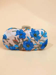 Pochette perlée Flora avec broderie florale pour soirée, fermeture à rabat faite à la main pour femme - Product Image 4