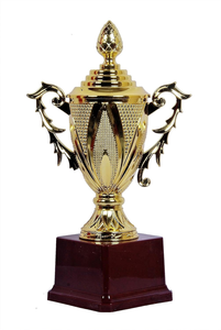 Copa de Trofeo Premium Dorada con Asas Decorativas y Base de Madera para Competiciones Deportivas, Eventos y Ceremonias - Product Image 3