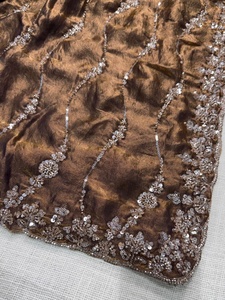Sari de Seda Satinado Tradicional de Lujo, Hecho a Mano, con Cuentas y Lentejuelas, Bordado de Diseñador, para Mujer, para Fiestas de Diwali - Product Image 2