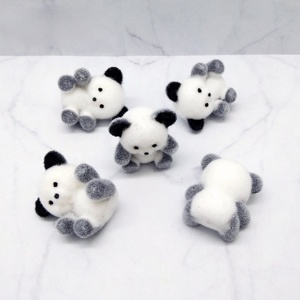 Panda bebé flocado en miniatura de 1 "de alto para decoración de casa de muñecas - Product Image 6