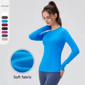 Camiseta de Yoga Ajustada para Mujer con Tu Logotipo, Top Deportivo de Spandex sin Costuras para Verano - Product Image 4