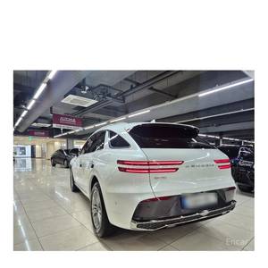 Genesis GV70 2.5T 2024 Gasolina 2WD con 19,997 km, Caja de Cambios Automática, Asientos de Cuero, Cámara Trasera, Volante a la Izquierda - Product Image 5