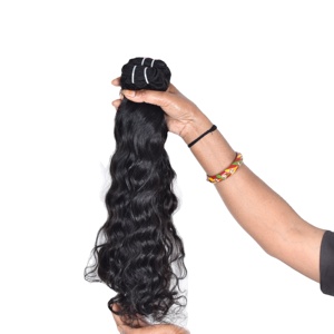 Extensions de cheveux humains indiens Remy bruts de qualité supérieure, couleur noire, double trame tissée à la machine, soyeux, ondulés, lâches, non traités - Product Image 1