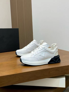 2026 <b>Top</b> High Quality Luxury Designer Retro <b>Walking</b> Shoes New Leather Lace-up Casual Sports Comfortable Versatile Shoes - Product Image 3