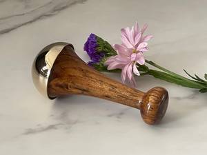 Varita de Masaje Kansa de Madera Hecha a Mano, Herramienta Corporal Ayurvédica, Diseño Rústico, Decoración para el Hogar, Uso en Sala de Estar - Product Image 1