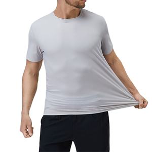 เสื้อยืดแขนสั้นระบายอากาศได้ดีสำหรับผู้ชายเสื้อออกกำลังกายฟิตเนสยิมกีฬาใหม่โลโก้ออกแบบได้ตามต้องการ - Product Image 3