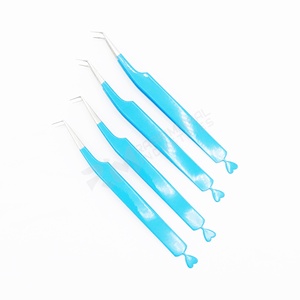 แหนบต่อขนตาเคลือบสีฟ้า RMI ปลายสแตนเลสสีเงิน พร้อมกล่องแม่เหล็กและซองหนัง - Product Image 1