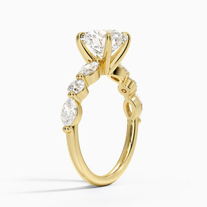 Bague de fiançailles solitaire à quatre griffes avec cluster de diamants multi-rangs - Product Image 2