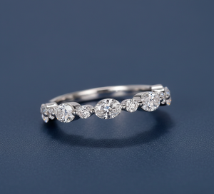 Anillo de Diamantes de Laboratorio de 0.93 Ct, Banda Redonda Ovalada VVS F G, Oro Blanco, Anillo de Diamantes Personalizado al por Mayor, Anillo de Compromiso de Laboratorio - Product Image 2