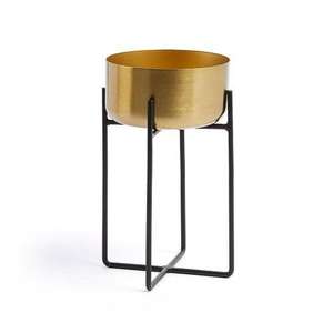 Pot de fleurs en métal polyvalent pour la décoration de la maison et du jardin, récipient élégant adapté à l'affichage de plantes d'intérieur et d'extérieur - Product Image 1