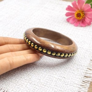 กำไลข้อมือเรซิ่นแบบหนา ทรงกลม ขายส่งราคาถูก สไตล์วินเทจ แฟชั่น เครื่องประดับ - Product Image 4