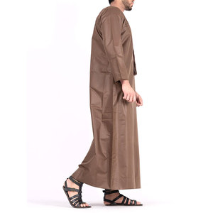 Jubba Arabe pour Hommes, Thobe Islamique Longueur Ras du Sol 100% Polyester Personnalisable Confortable Vêtement Modeste Vente en Gros Exportation - Product Image 2