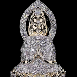 จี้พระพุทธรูปเพชรทรงกลมเพาะเลี้ยงในห้องปฏิบัติการที่ได้รับการรับรองจาก IGI ทำจากทองคำ 18K สีเหลือง/ขาว/โรสโกลด์ จี้ศาสนาสำหรับผู้ชายและผู้หญิง - Product Image 1